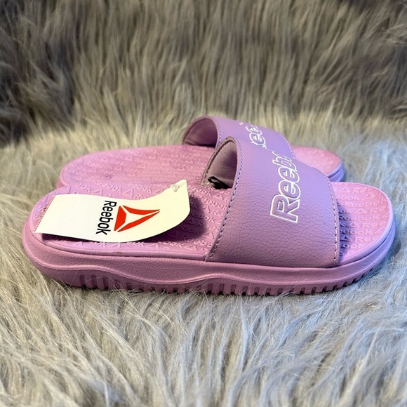 Reebok Slides Girls Size 13 Purple Slip On Sandals Shoes Lightweight‎ - Picture 3 of 7